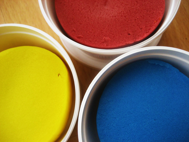 Playdough-by-flickr-AmberStrocel